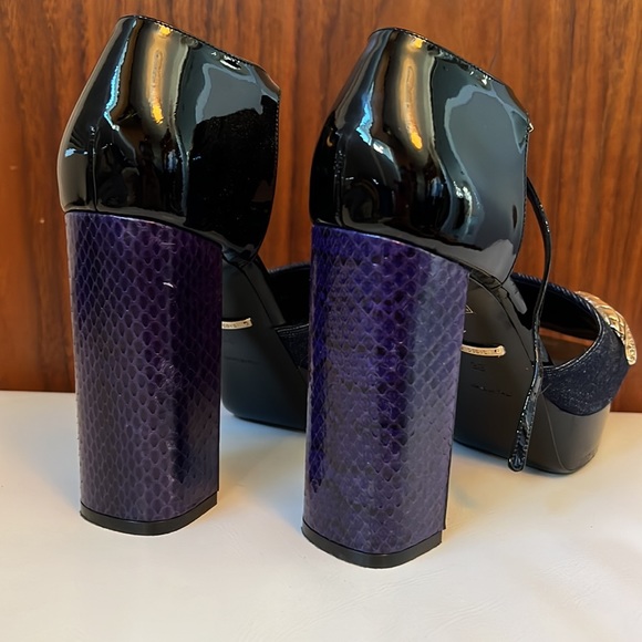 ROBERTO CAVALLI 38 1/2 made in italy. All leather max snake print heel perfect - Picture 8 of 12